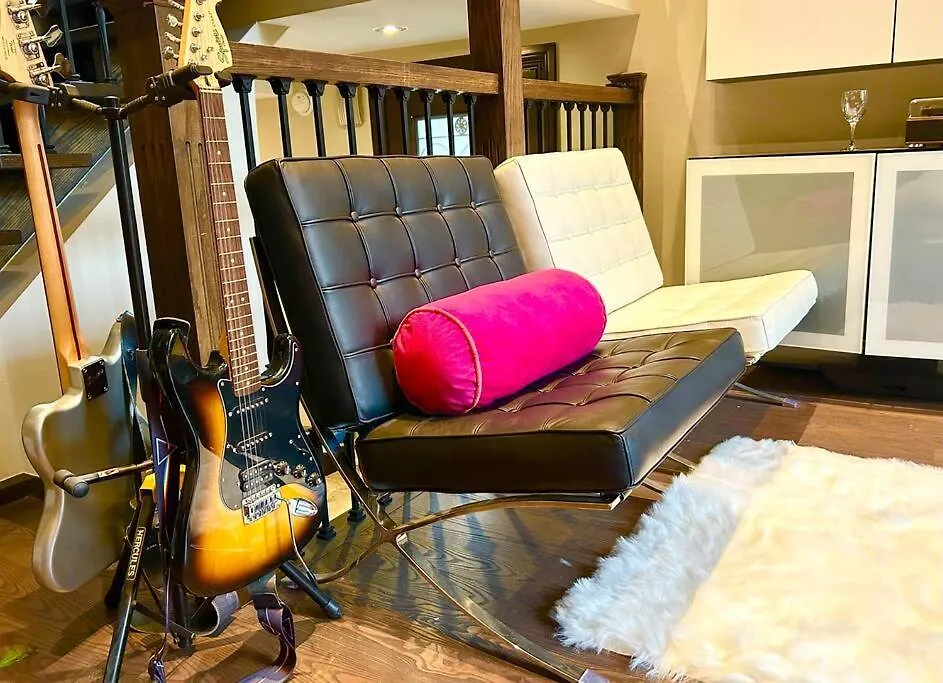 Central Toronto Holiday home
